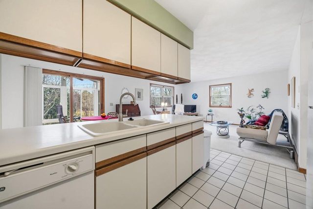 425 N Wright Road, Janesville, WI 53546