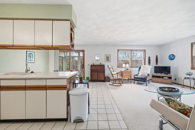 425 N Wright Road, Janesville, WI 53546