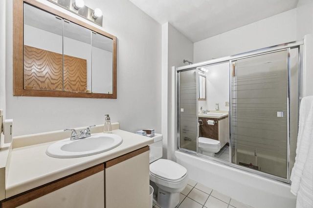 425 N Wright Road, Janesville, WI 53546