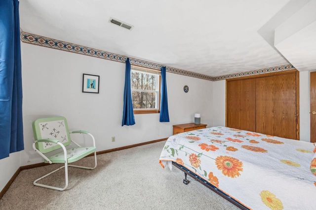 425 N Wright Road, Janesville, WI 53546