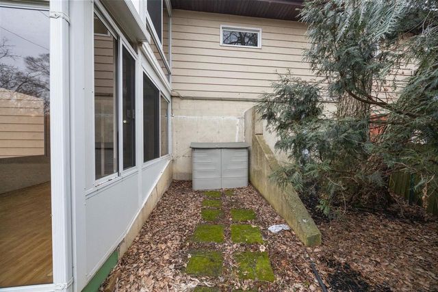 425 N Wright Road, Janesville, WI 53546