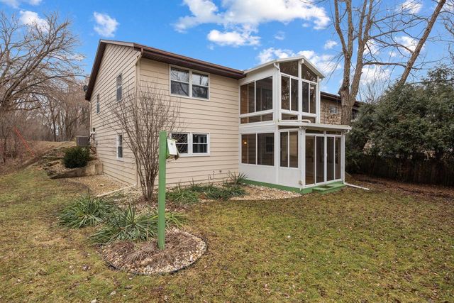 425 N Wright Road, Janesville, WI 53546