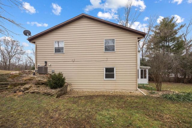 425 N Wright Road, Janesville, WI 53546