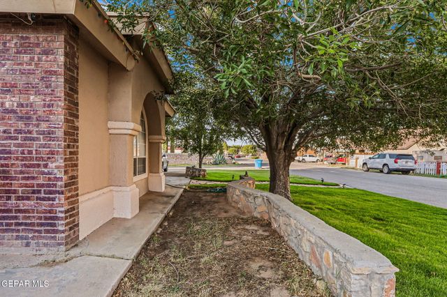 411 BURKETT Drive, Clint, TX 79836