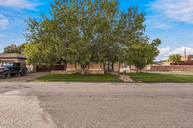 411 BURKETT Drive, Clint, TX 79836