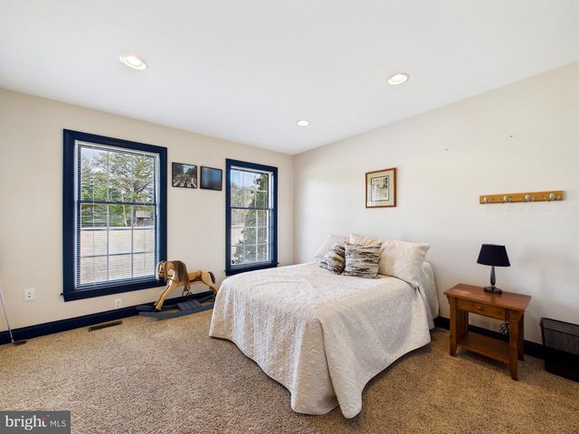 24764 PEALIQUOR RD, Denton, MD 21629