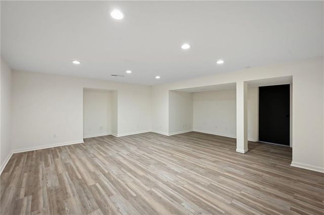 1636 NE Thames Drive, Lee's Summit, MO 64086