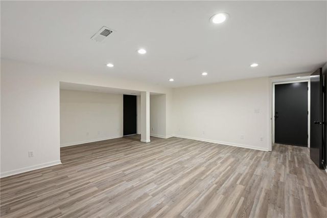 1636 NE Thames Drive, Lee's Summit, MO 64086