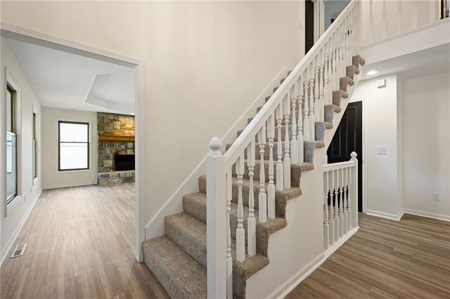 1636 NE Thames Drive, Lee's Summit, MO 64086