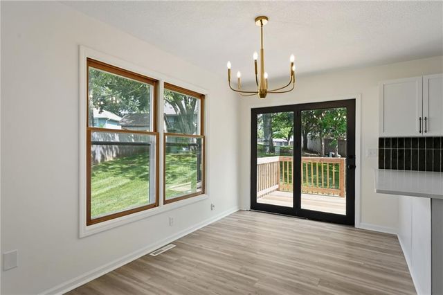 1636 NE Thames Drive, Lee's Summit, MO 64086