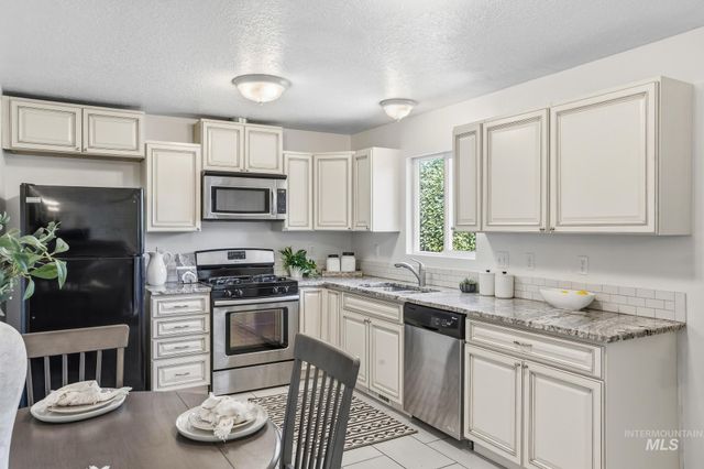 1908 W Tendoy Dr, Boise, ID 83705