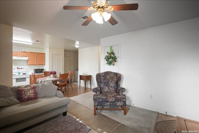 3260 HWY 281, George West, TX 78022