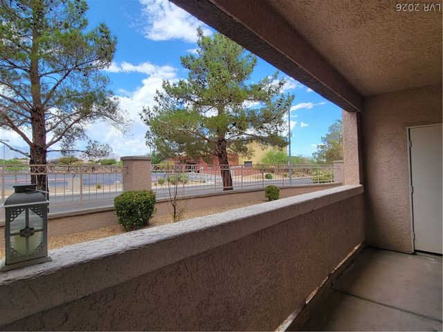 1505 Blackcombe Street 104, Las Vegas, NV 89128