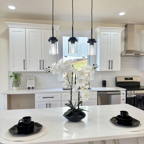 105 Horseshoe Bend Road, Easley, SC 29642