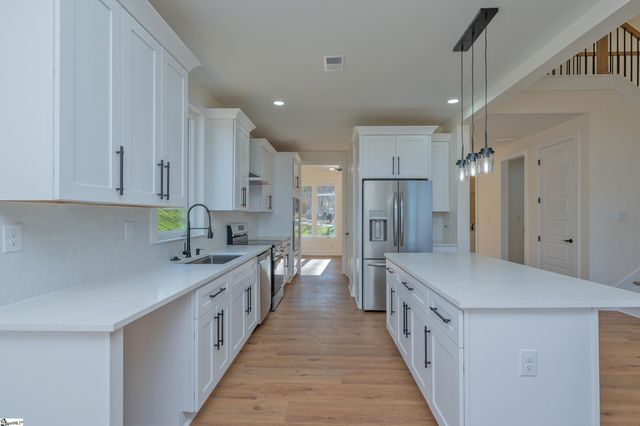 105 Horseshoe Bend Road, Easley, SC 29642