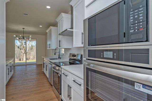 105 Horseshoe Bend Road, Easley, SC 29642