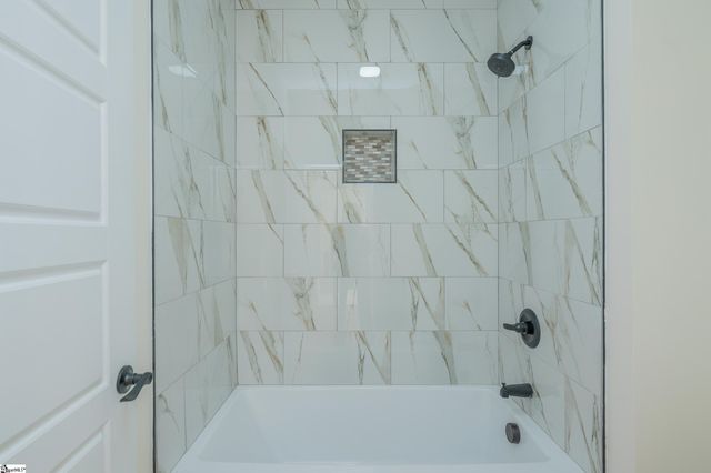 105 Horseshoe Bend Road, Easley, SC 29642