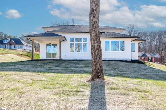 105 Horseshoe Bend Road, Easley, SC 29642