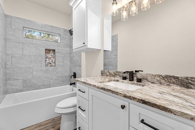 23228 Peninsula Point, Berryville, TX 75763