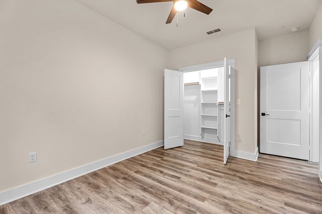 23228 Peninsula Point, Berryville, TX 75763