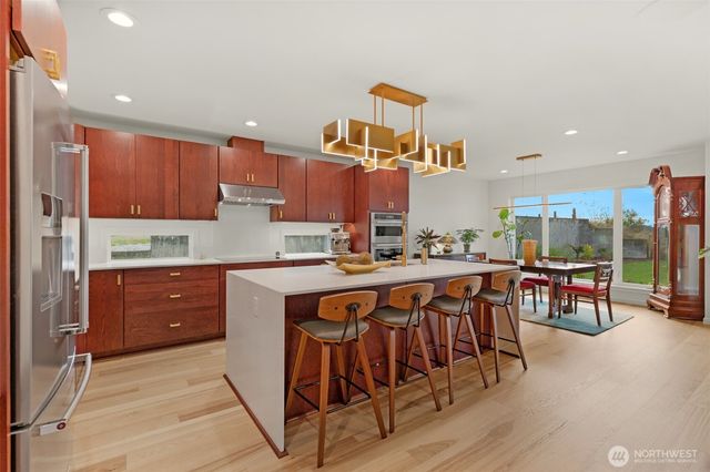 2512 Vista View Drive, Tacoma, WA 98406