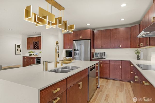 2512 Vista View Drive, Tacoma, WA 98406