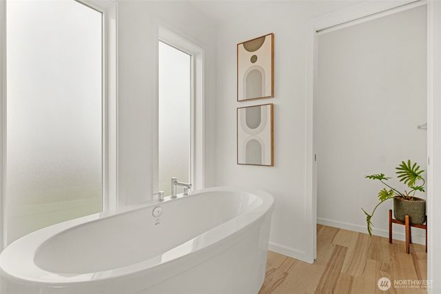 2512 Vista View Drive, Tacoma, WA 98406