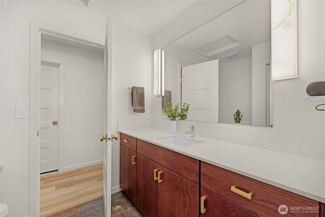 2512 Vista View Drive, Tacoma, WA 98406