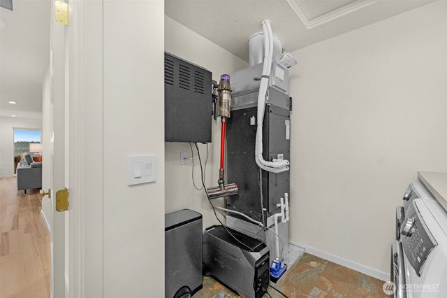 2512 Vista View Drive, Tacoma, WA 98406