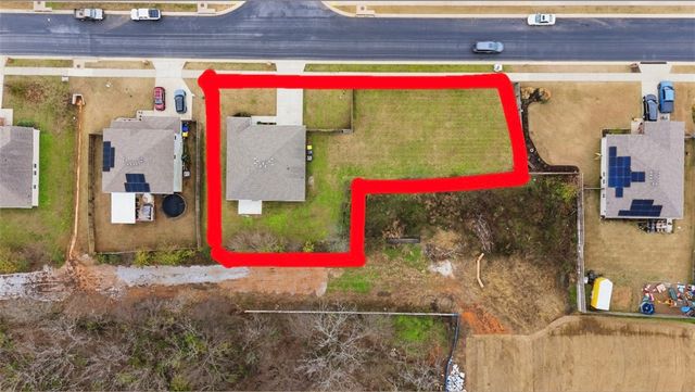 307 Woodcreek Street, Lowell, AR 72745