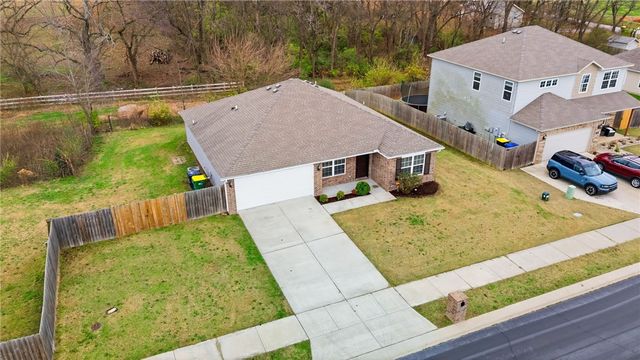 307 Woodcreek Street, Lowell, AR 72745