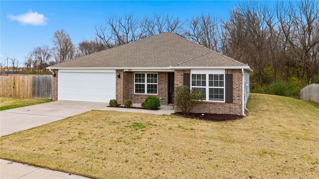 307 Woodcreek Street, Lowell, AR 72745