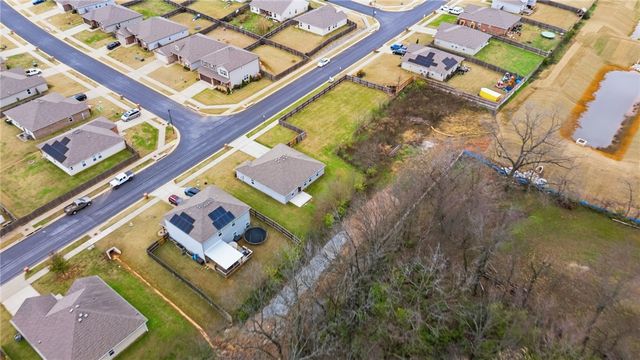 307 Woodcreek Street, Lowell, AR 72745