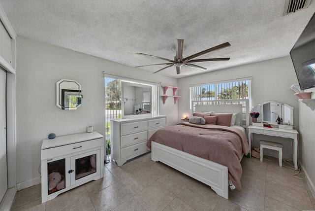 1419 SE 1ST Way, Deerfield Beach, FL 33441