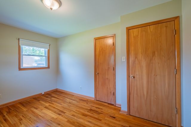 1111 Holders Cove Rd, Winchester, TN 37398