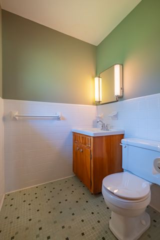1111 Holders Cove Rd, Winchester, TN 37398