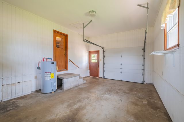 1111 Holders Cove Rd, Winchester, TN 37398