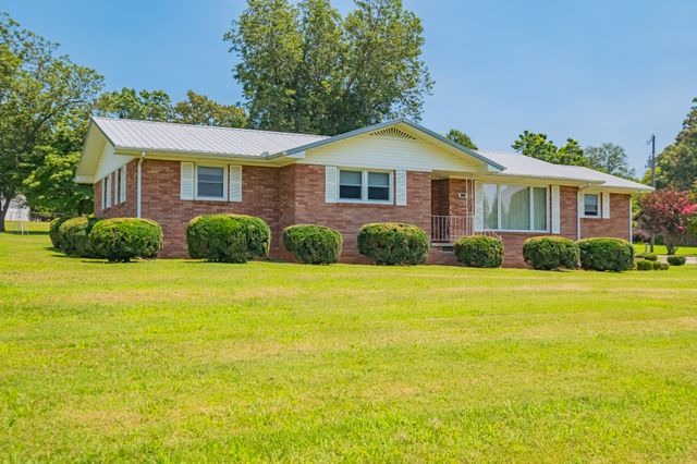 1111 Holders Cove Rd, Winchester, TN 37398