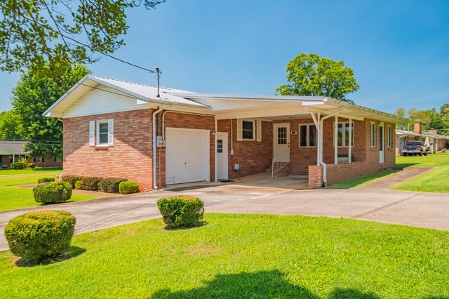 1111 Holders Cove Rd, Winchester, TN 37398