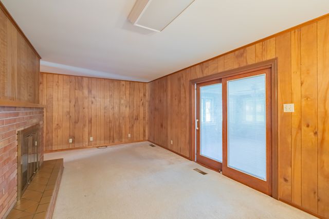 1111 Holders Cove Rd, Winchester, TN 37398