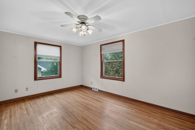 112 N Riverside Drive, Ames, IA 50010