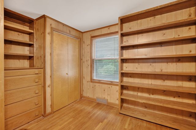 112 N Riverside Drive, Ames, IA 50010