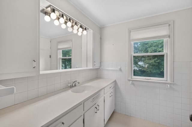 112 N Riverside Drive, Ames, IA 50010