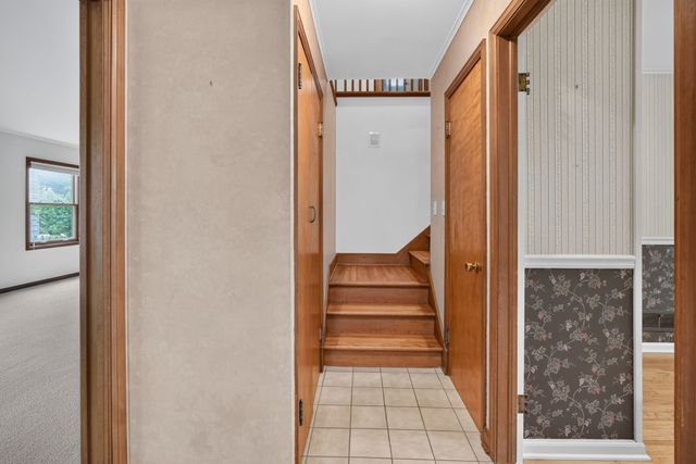 112 N Riverside Drive, Ames, IA 50010