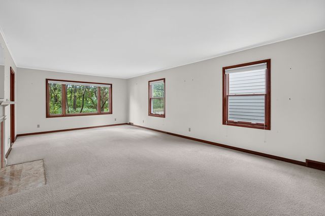 112 N Riverside Drive, Ames, IA 50010