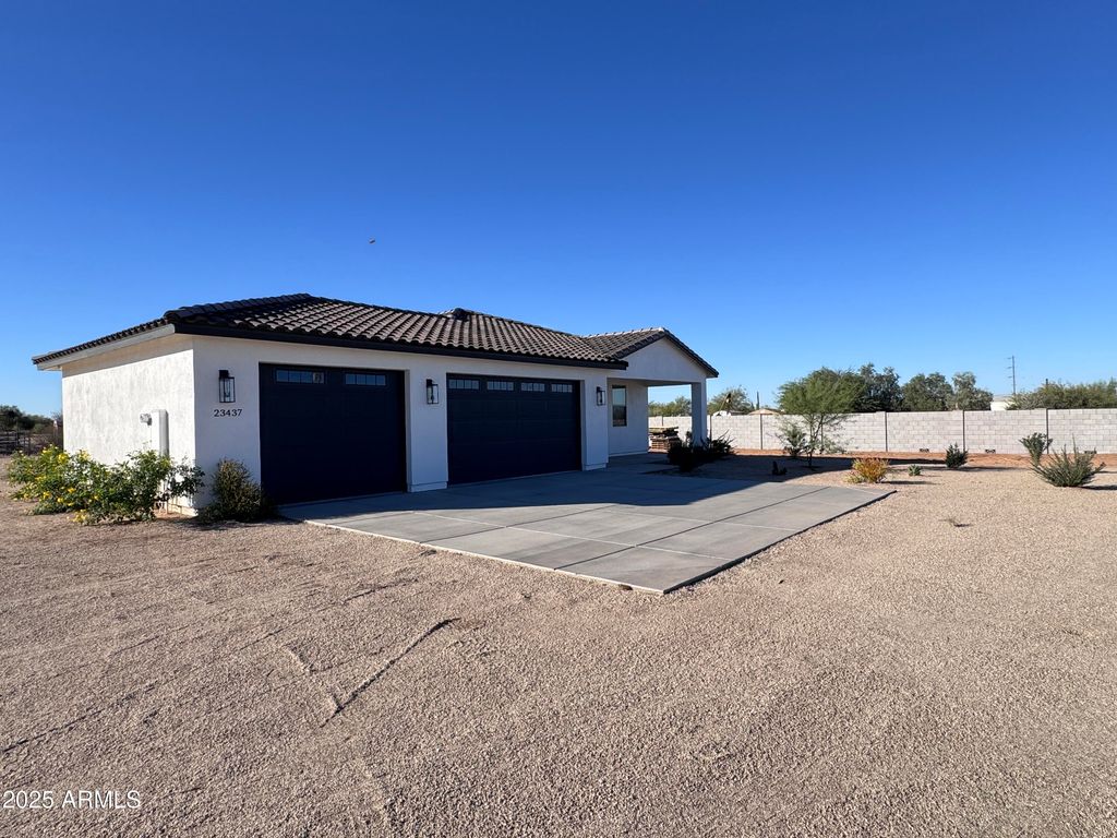 23437 E Cactus Forest Road, Florence, AZ 85132