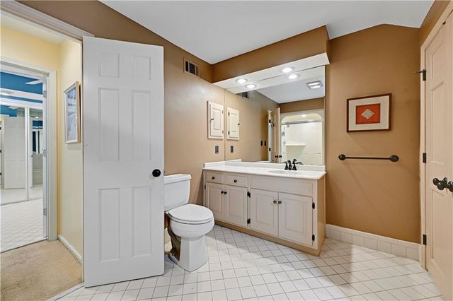 4421 W 112th Terrace, Leawood, KS 66211
