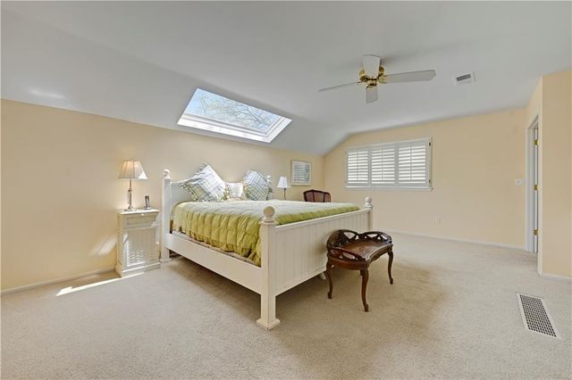 4421 W 112th Terrace, Leawood, KS 66211