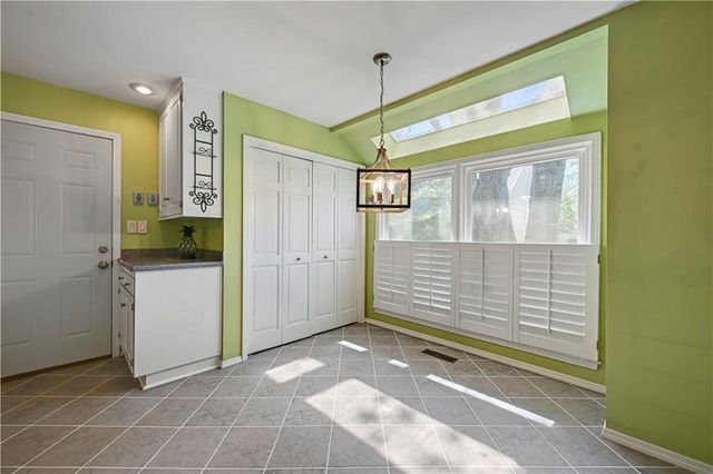 4421 W 112th Terrace, Leawood, KS 66211