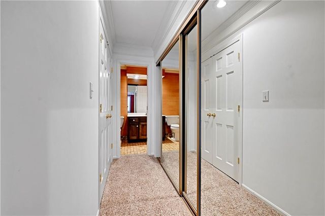 4421 W 112th Terrace, Leawood, KS 66211